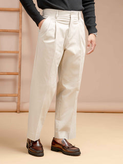 veneziapleatedtrousers-apricot1_233e2e43-421f-4a50-923d-76f54526f9c2 - Zeve