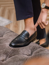Penny-loafer-dark-brown-Zeve-men-shoes-hand-painted-patina - Zeve